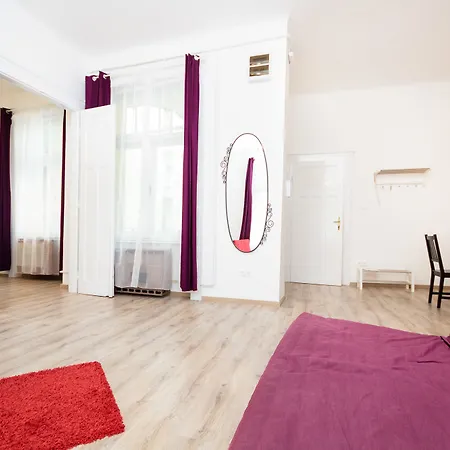 Centre Style Apartment